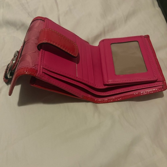 coach hot pink buckle wallet - Picture 5 of 5